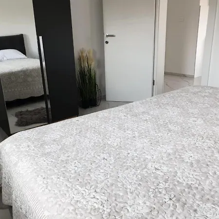 Premium Apartments Adore Novalja Exterior photo
