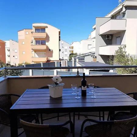 Premium Apartments Adore Novalja Exterior photo