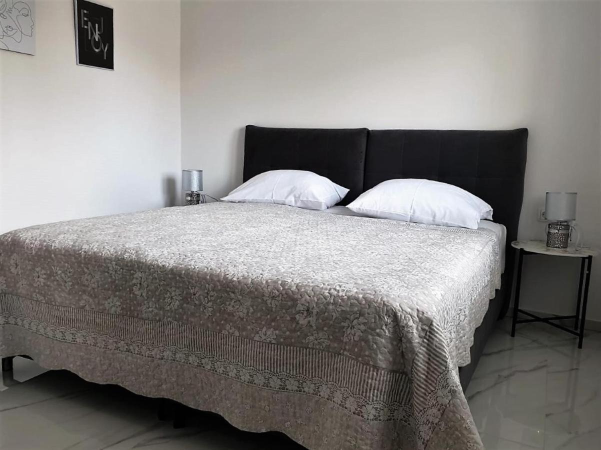 Premium Adore Apartament Novalja
