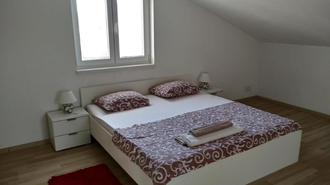 Apartment Premium Adore