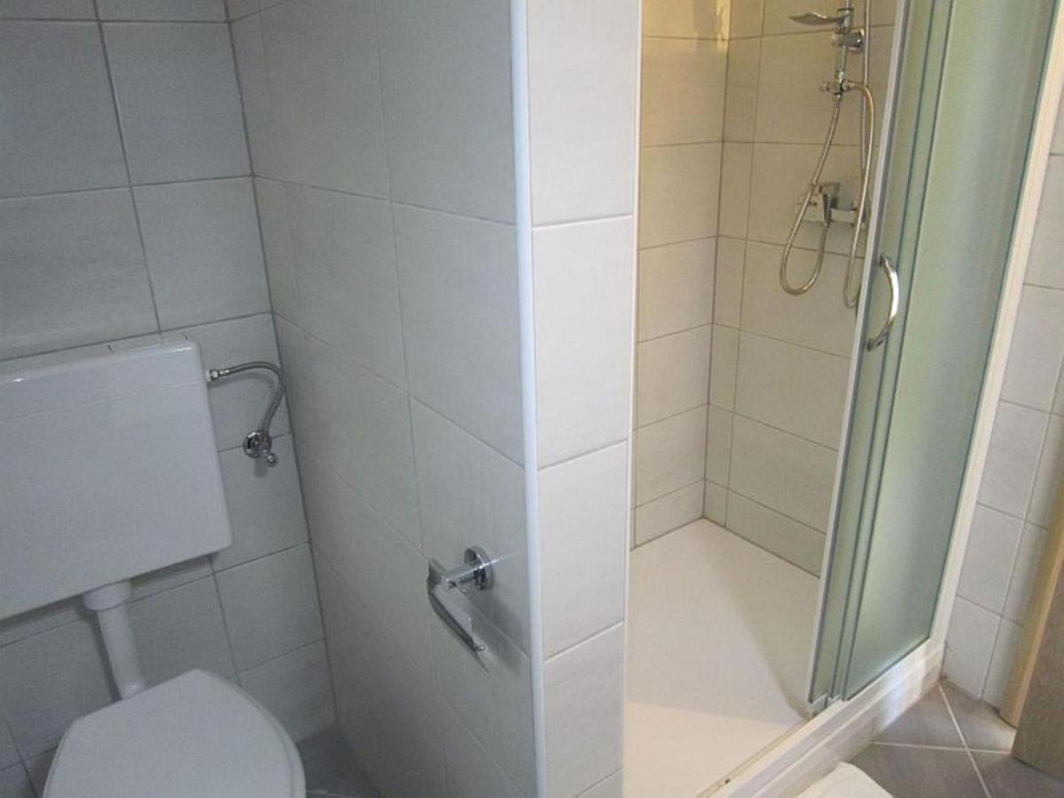 Premium Adore Apartment