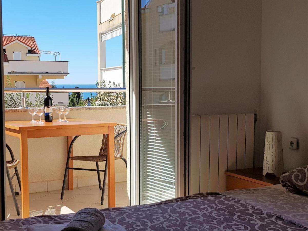 Premium Adore Apartment