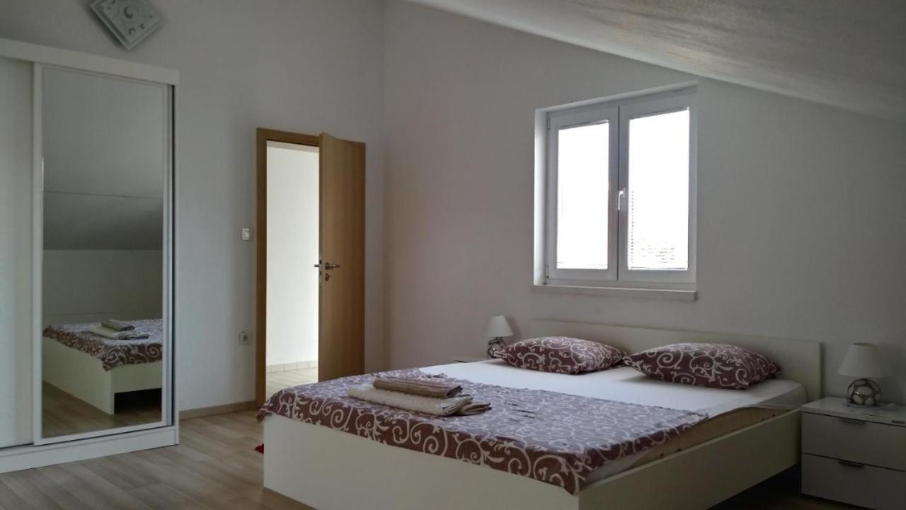 Apartment Premium Adore