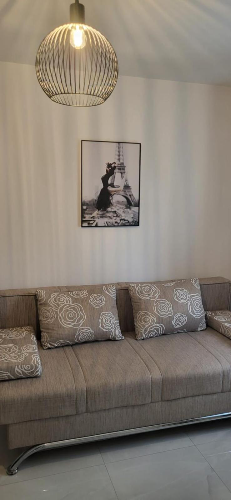 Premium Adore Apartment